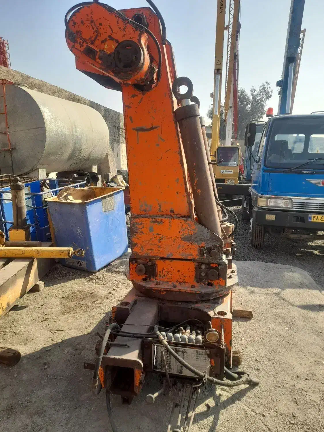 جرثقیل ۵ تن یونیک وماک شاسی|خودرو سنگین|قیامدشت - خاورشهر, |دیوار