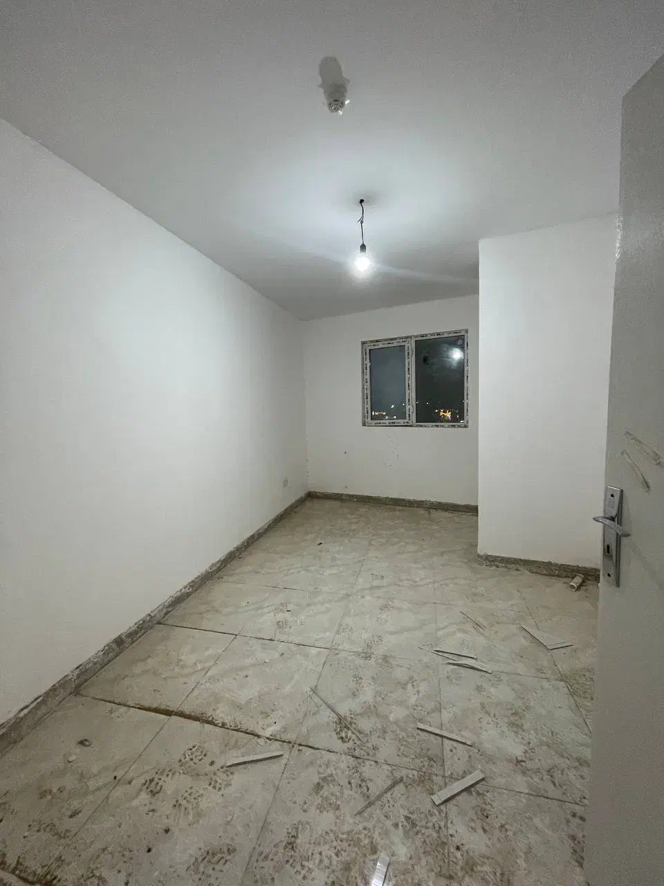 ۱۰۵ متر کلید نخورده/حدیق|فروش آپارتمان|زرندیه, |دیوار