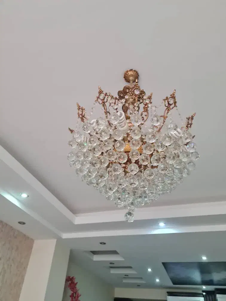 لوستر سلطنتی برنزی|لوستر و چراغ آویز|کرج, باغستان|دیوار