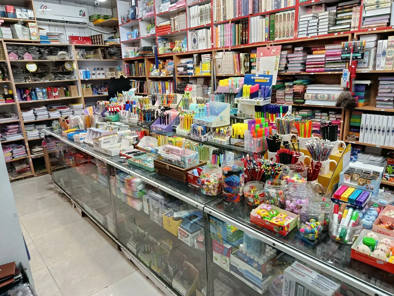 فروشنده حرفه ای لوازم التحریر|استخدام خدمات فروشگاه و رستوران|قم, جمکران|دیوار