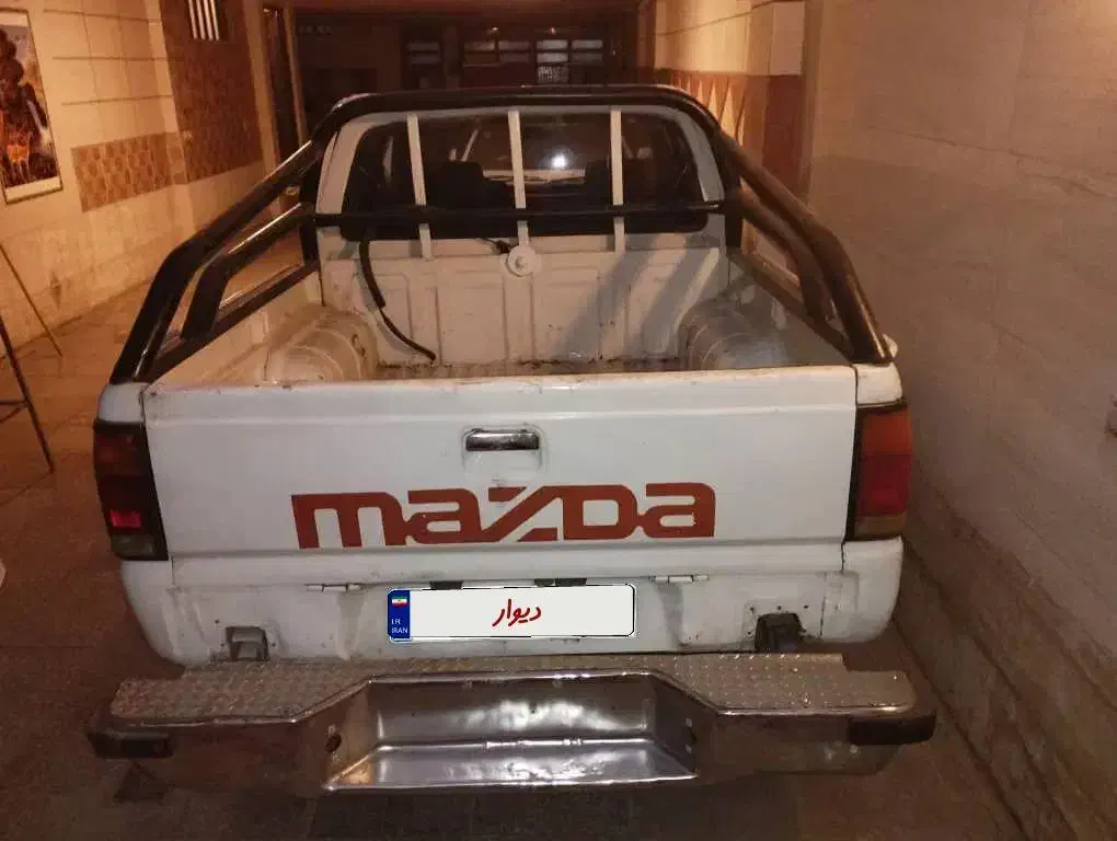 وانت میتسوبیشی مزدا ژاپنی کمک دار 2600|خودرو سواری و وانت|شیراز, لاله|دیوار