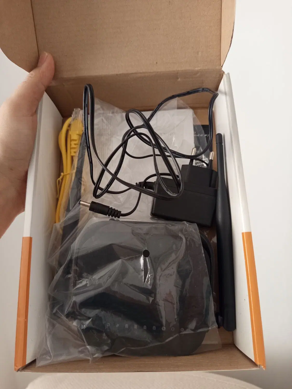 D-LINK.DSL-124.Wireless N300|مودم و تجهیزات شبکه|اهواز, کوی باهنر|دیوار