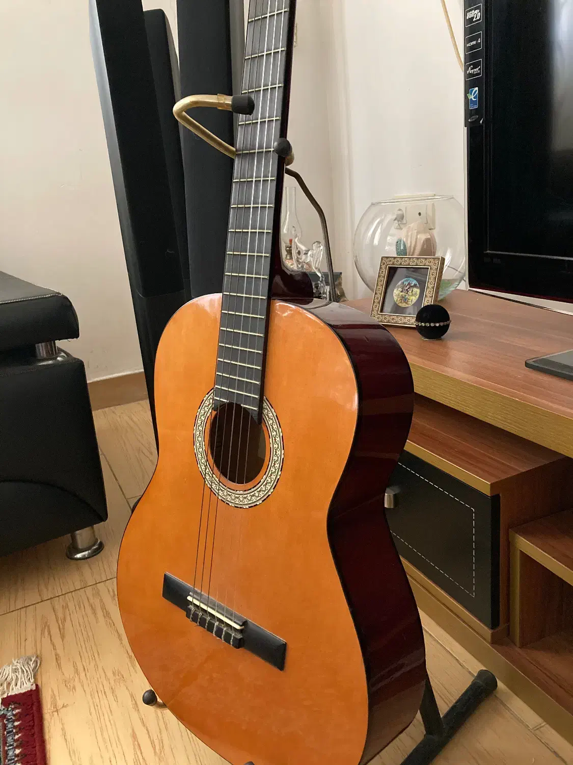 گیتار برند Andante|گیتار، بیس، امپلیفایر|لاهیجان, انقلاب|دیوار