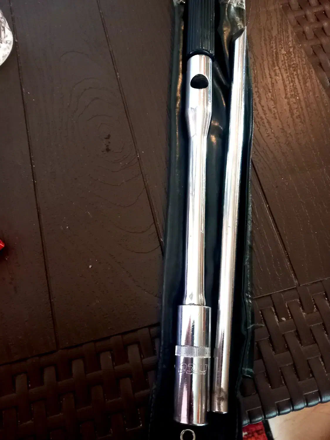 آچار چرخ|قطعات یدکی و لوازم جانبی|مشکیندشت, |دیوار