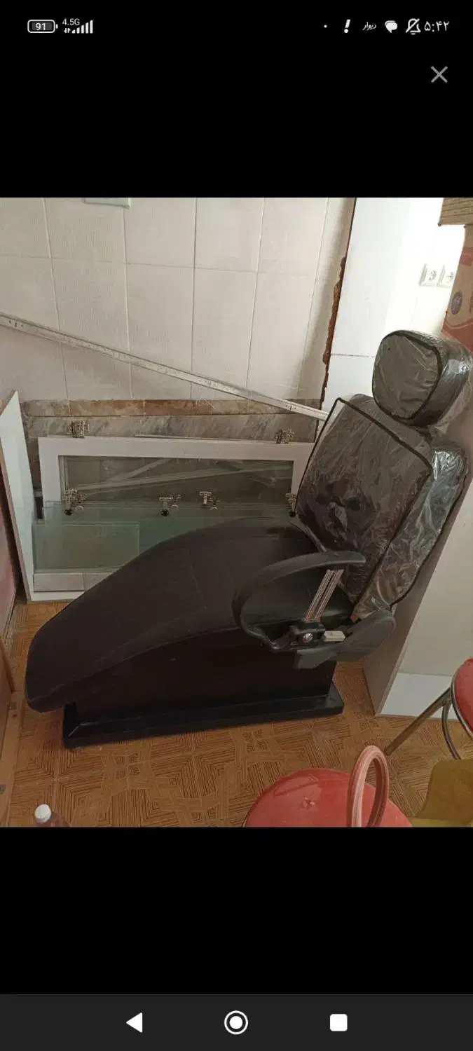 صندلی هیدرولیکی ارایشگاه|آرایشگاه و سالنهای زیبایی|تربتحیدریه, شهید بهشتی|دیوار