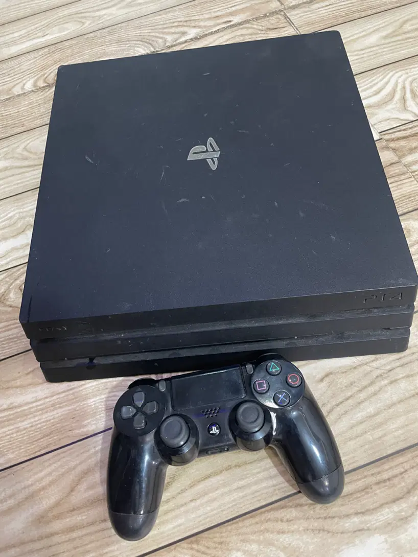 Ps 4 pro|کنسول، بازی ویدئویی و آنلاین|جوانرود, |دیوار