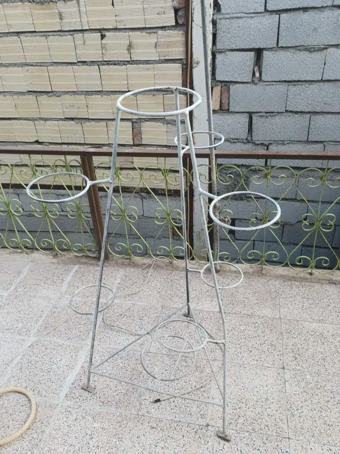 استند گل فلزی|صنایع دستی و سایر لوازم تزئینی|خوی, |دیوار