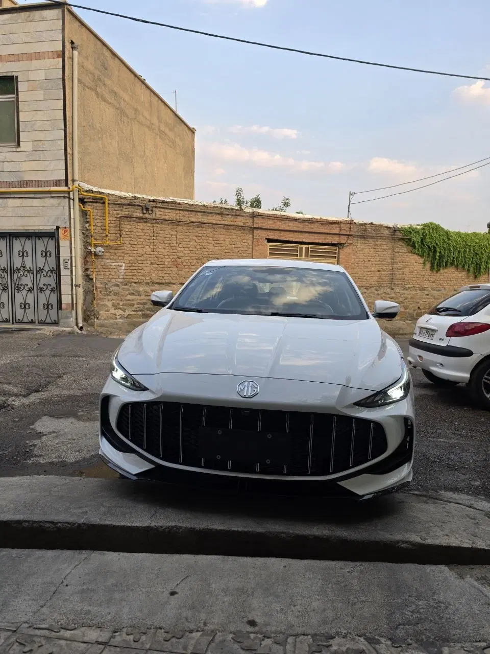 mg5|خودرو سواری و وانت|شاهین دژ, |دیوار