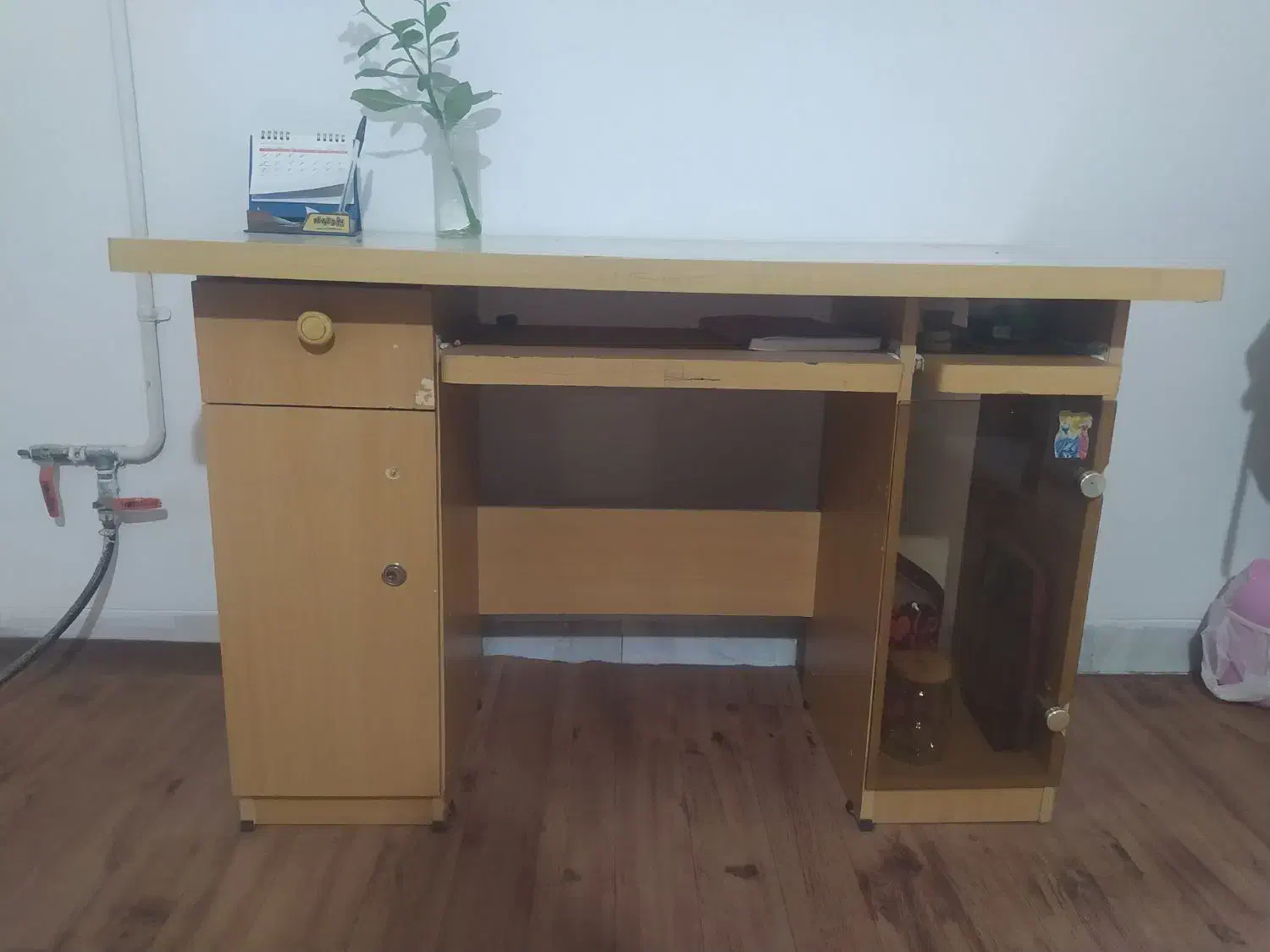 میز کامپیوتر|میز تحریر و کامپیوتر|یزد, |دیوار