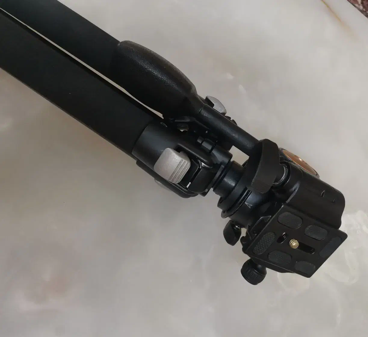 سه پایه دوربین برند beike|دوربین عکاسی و فیلمبرداری|همدان, |دیوار