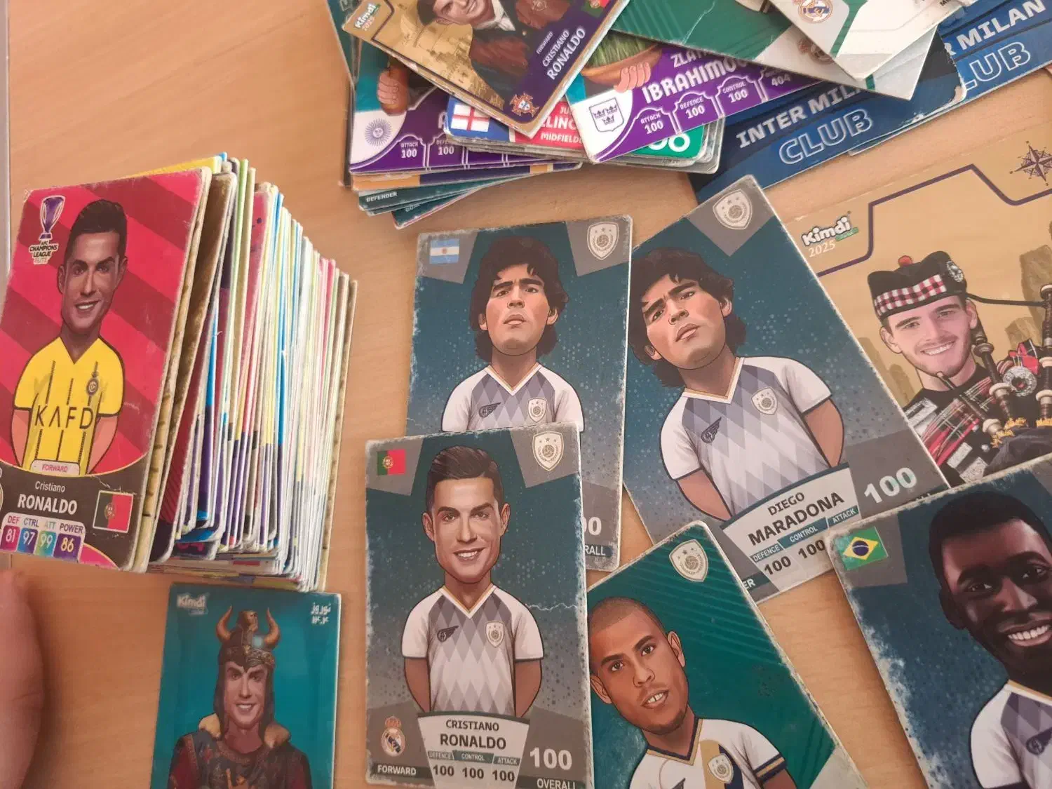 کیمدی ۱۰۰ امضایی پرایم عکس تیم ها ساده همگی نو|کلکسیون و سرگرمی|شیراز, میانرود|دیوار