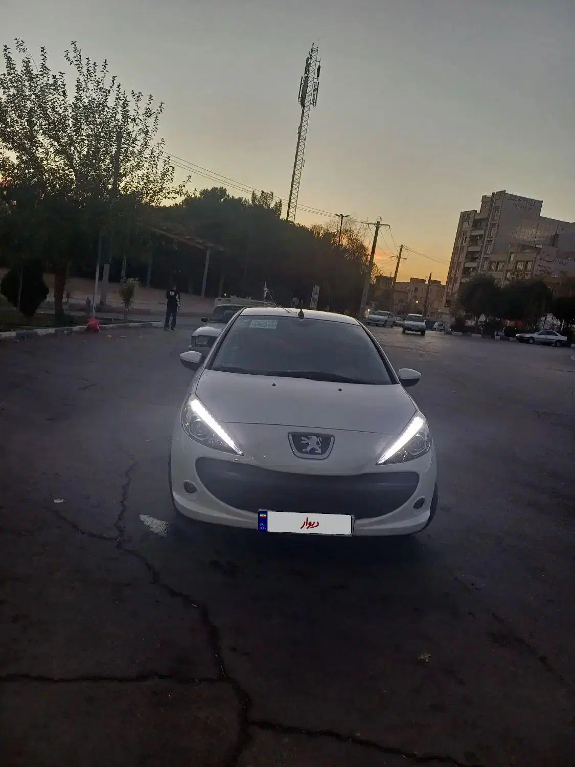 ۲۰۷ درحدخشک|خودرو سواری و وانت|ایلام, |دیوار