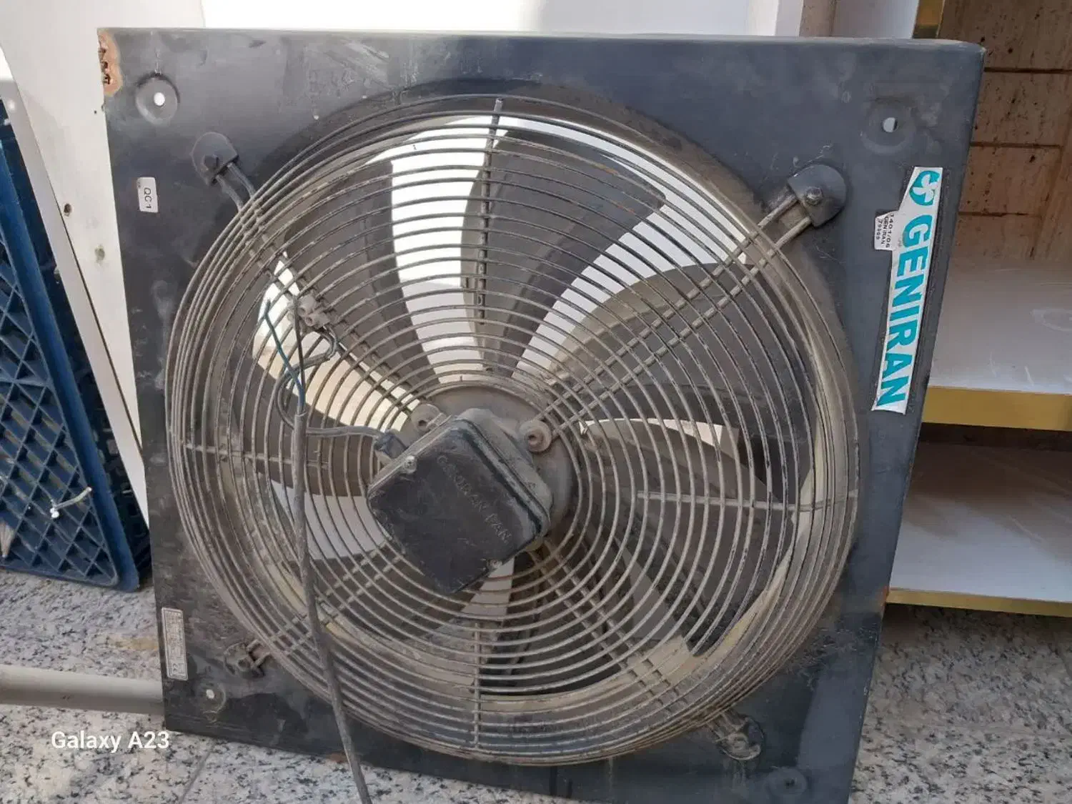 فن هواکش IEC-60Z/F4T|پنکه و تصفیه‌کنندهٔ هوا|قم, سعادتی|دیوار
