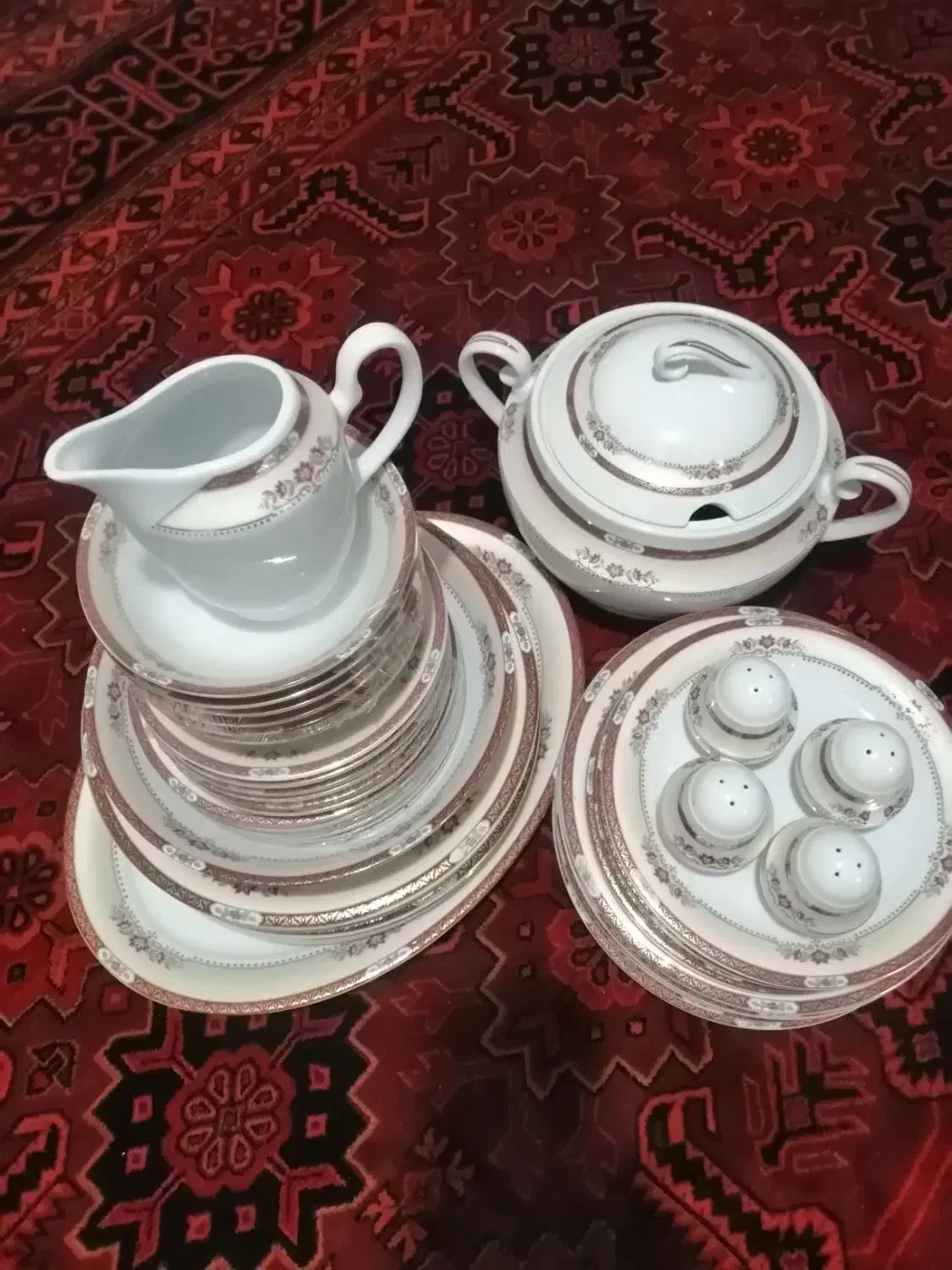 چینی توس|ظروف سرو و پذیرایی|قدس, شهر‌قدس|دیوار