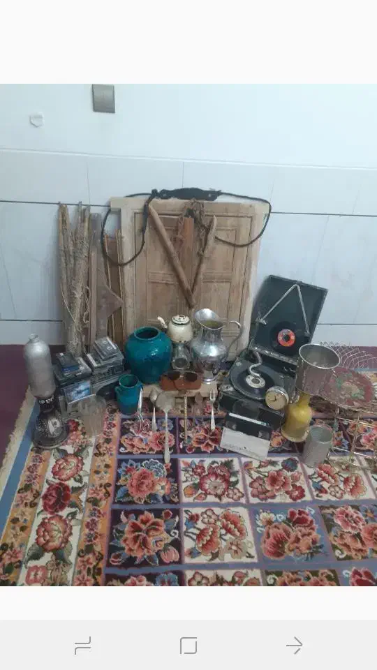 اشیاع لوکس و قدیمی|کلکسیون اشیاء عتیقه|دهق, |دیوار