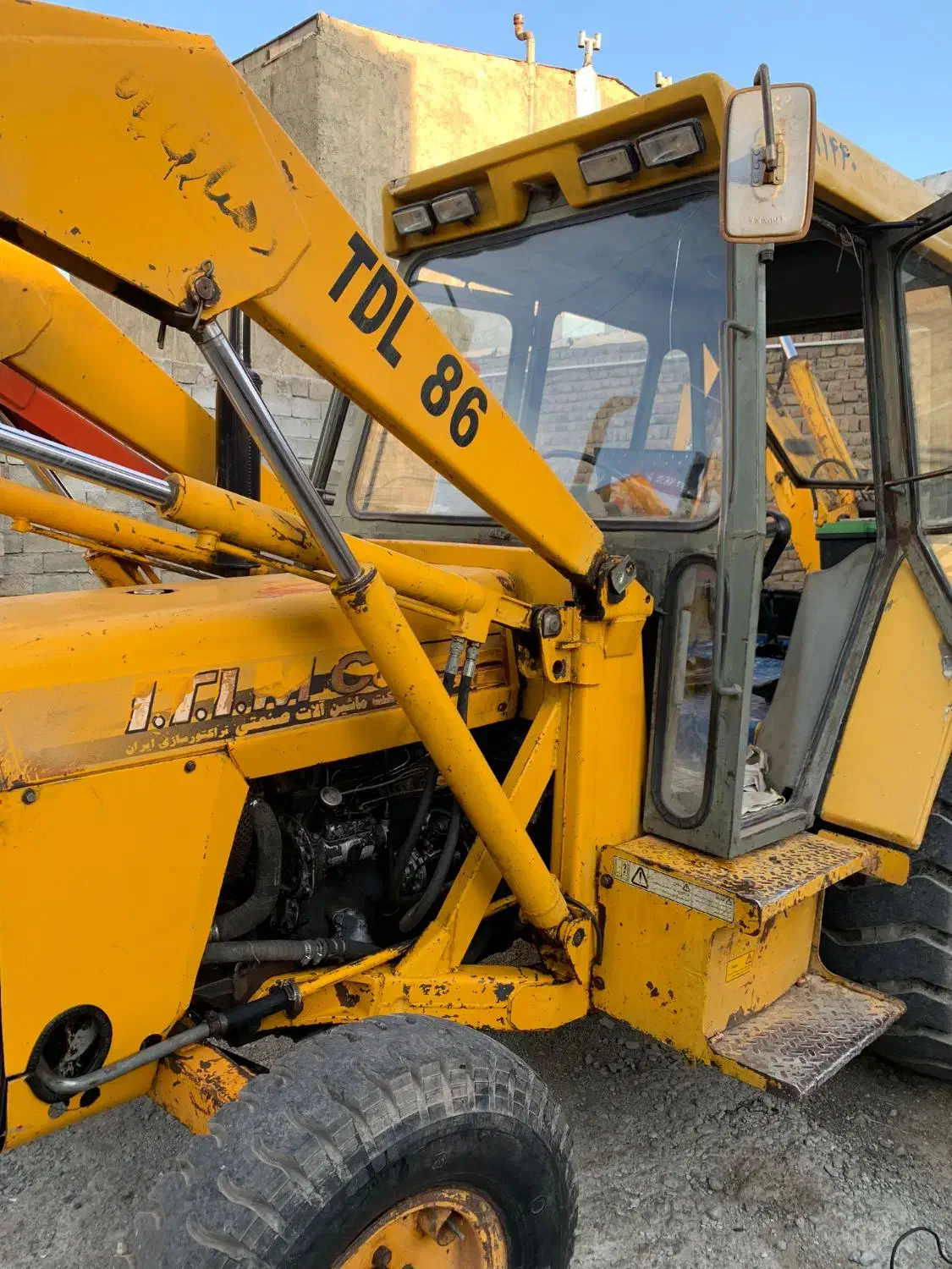 بیل بکهو مناسب|ماشینآلات صنعتی|تهران, تهرانپارس شرقی|دیوار