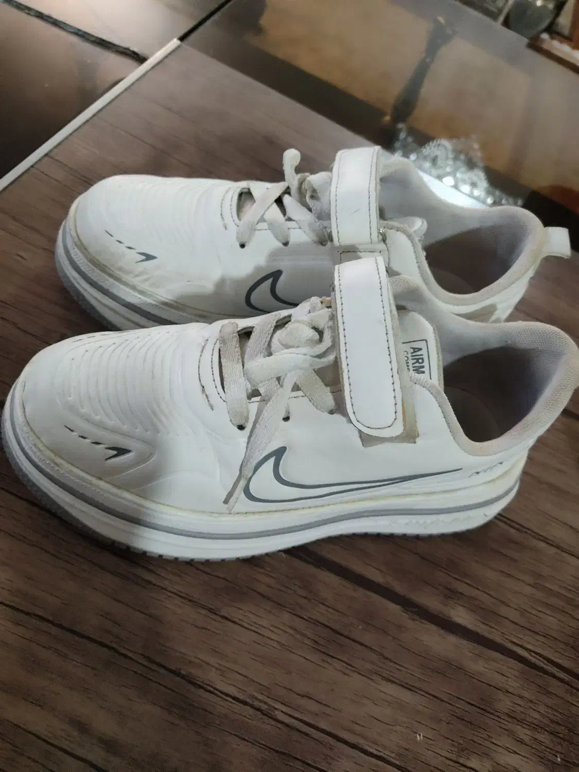 کفش|کیف، کفش، کمربند|ملایر, |دیوار