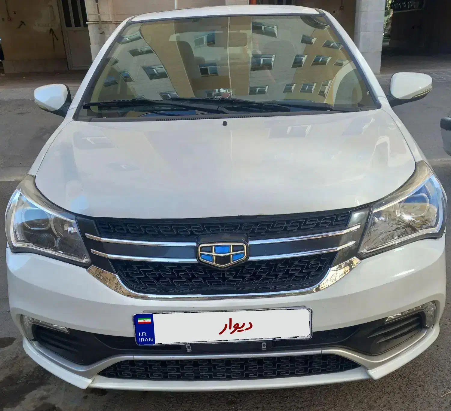 جیلی Gc6 خودکار (اتومات) اکسلنت سانروف ۱۳۹۷ سفید|خودرو سواری و وانت|قم, پردیسان|دیوار