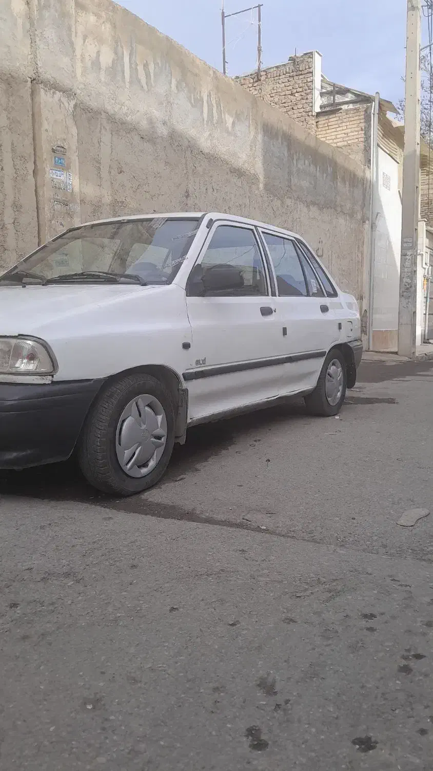 پراید مدل ۸۳|خودرو سواری و وانت|چهارباغ, |دیوار