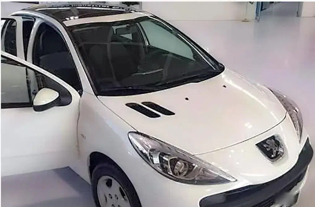 207سقف شیشهای رینگ فولادی|خودرو سواری و وانت|بیرجند, |دیوار