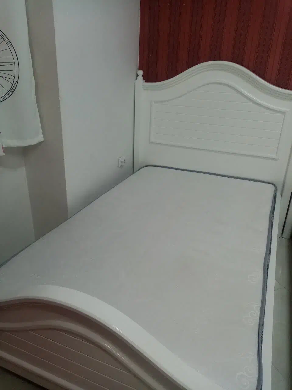 دو عدد تخت خواب همراه با پاسخ تختی|تخت و سرویس خواب|گلبهار, شهر جدید گلبهار|دیوار