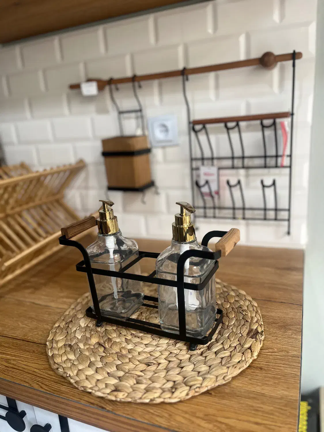 جامایع|آب‌چکان و نظم‌دهنده ظروف|کرج, حصارک بالا|دیوار