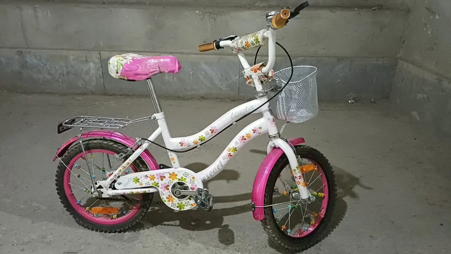 دوچرخه دخترانه ۱۶ سالم|دوچرخه، اسکیت، اسکوتر|ساوه, |دیوار