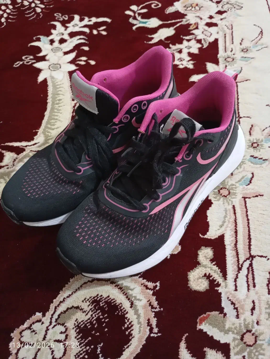 کفش خارجی|کیف، کفش، کمربند|کوهدشت, |دیوار