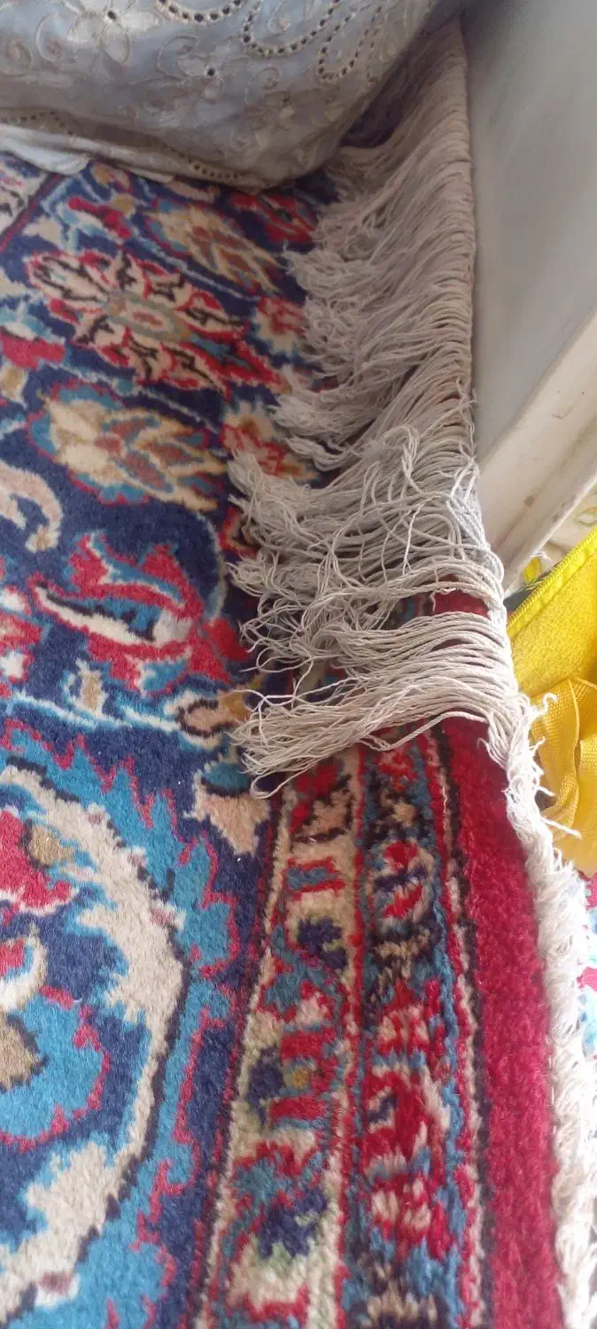 فرش دستبافت(۹متری)زمینه لاکی|فرش|اصفهان, ارزنان|دیوار