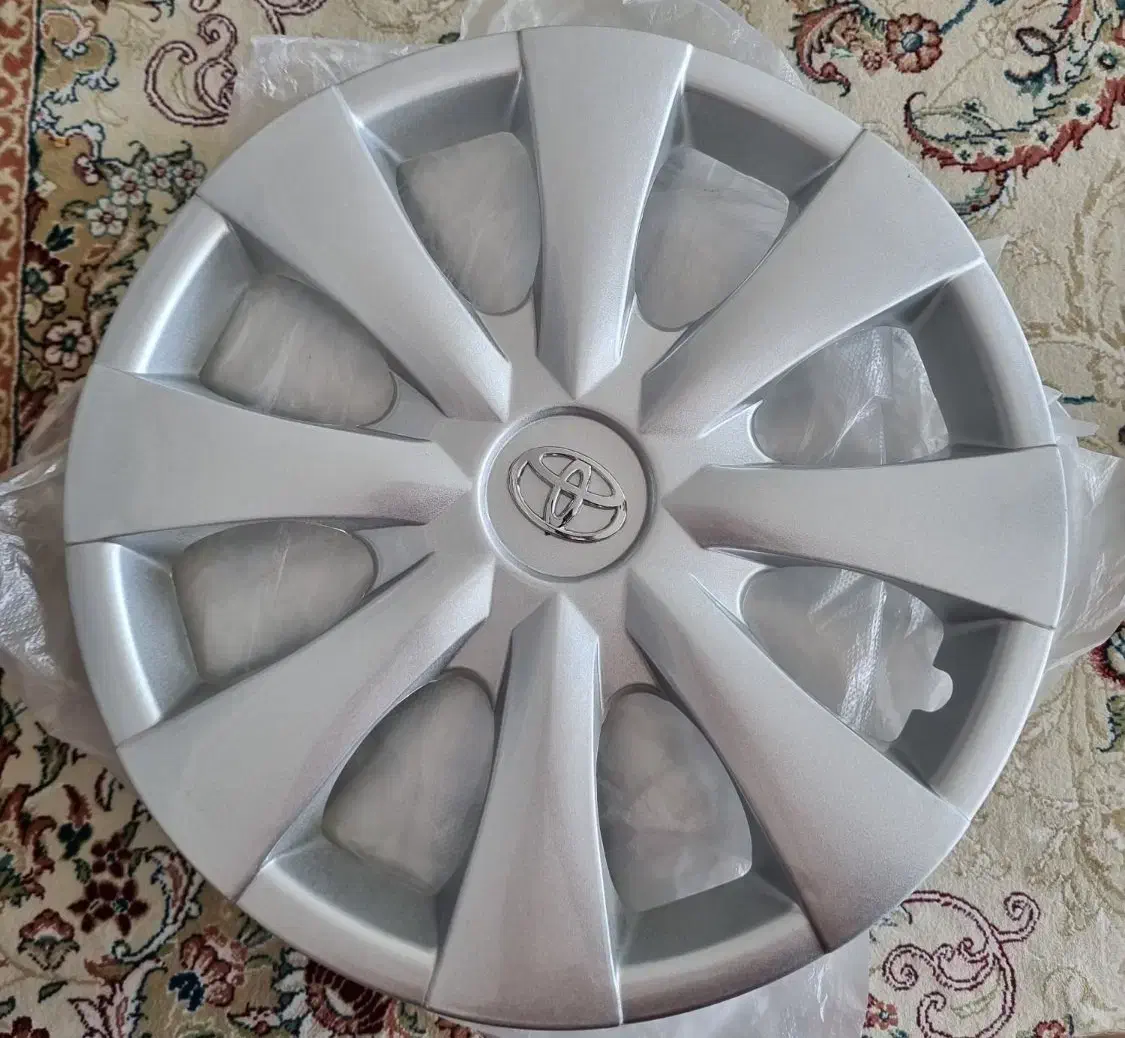 قالپاق تویوتا|قطعات یدکی و لوازم جانبی|مشهد, هفت تیر (آب و برق)|دیوار