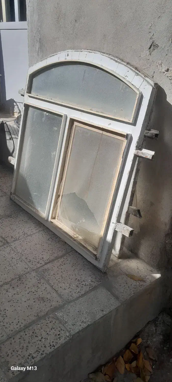 چهار عدد پنجره پروفیل اهنی سنگین|مصالح و تجهیزات ساختمان|زرین دشت (همدان), |دیوار