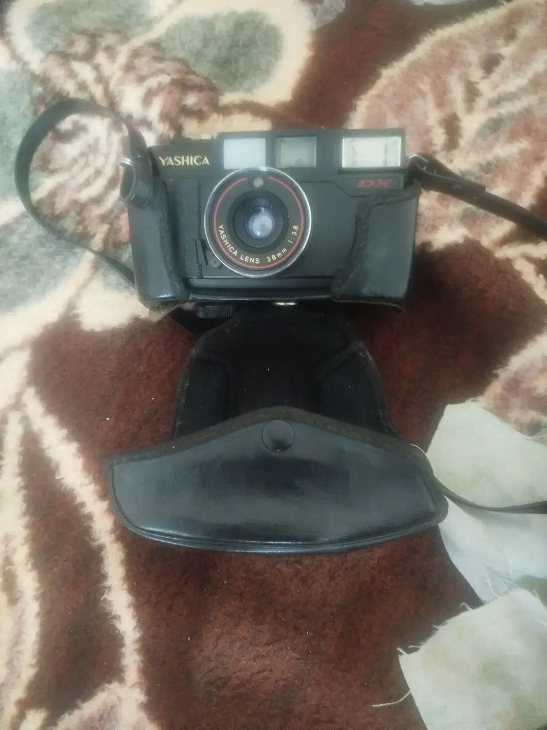 دوربین قدیمی سالم یاشوکاباکیف فابریکی وبندگردنی|دوربین عکاسی و فیلم‌برداری|گلبهار, شهر جدید گلبهار|دیوار