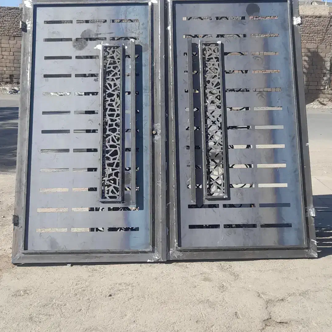 درب وپنجره سازی، نرده راه پله، سبک سازی، وغیره|خدمات پیشه و مهارت|زاهدان, |دیوار