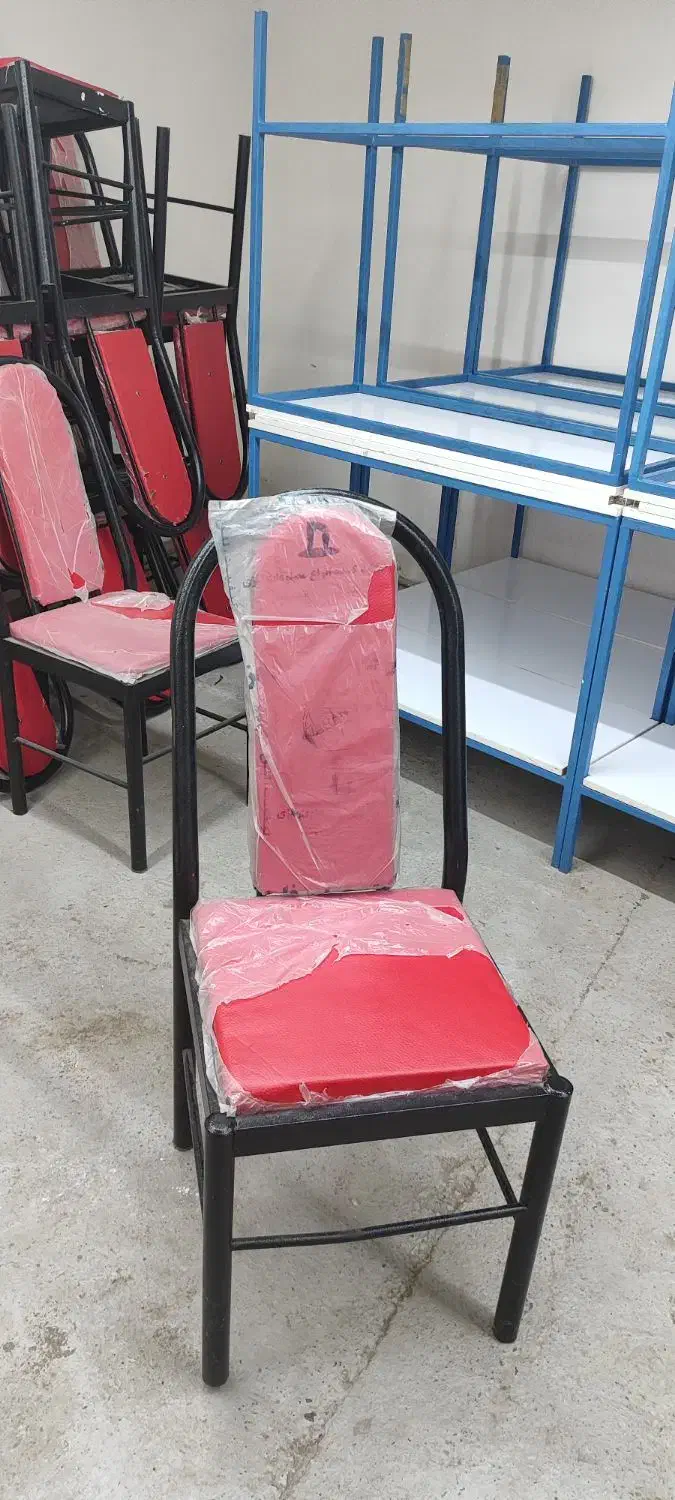 فروش میز خیاطی و کنار چرخ و ملزومات تولیدی لباس|لوازم خیاطی و بافتنی|گنبد کاووس, |دیوار