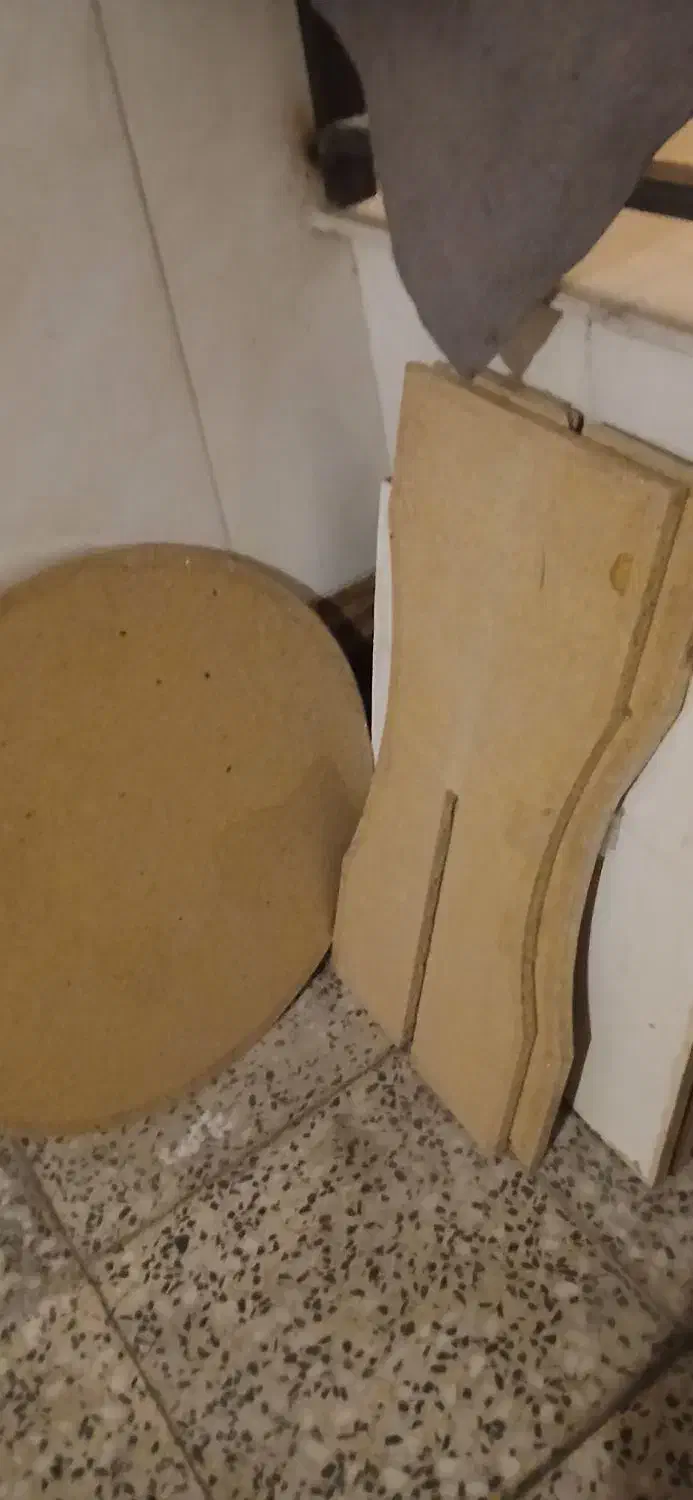 میز خاطره در حد نو|کلکسیون اشیاء عتیقه|محمدشهر, ولدآباد|دیوار