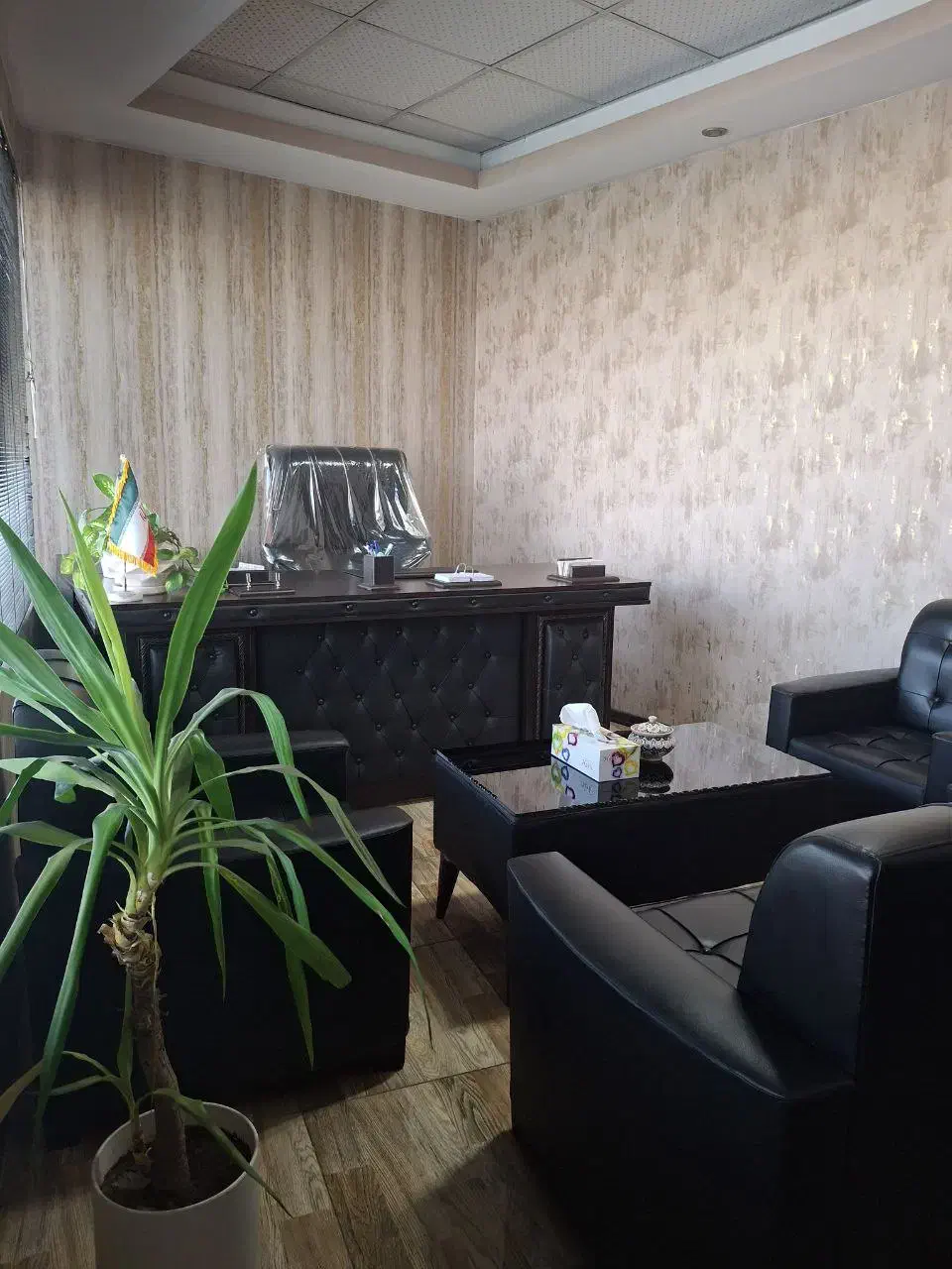 وکیل پایه یک دادگستری|خدمات مالی، حسابداری، بیمه|اندیشه, اندیشه فاز ۱|دیوار