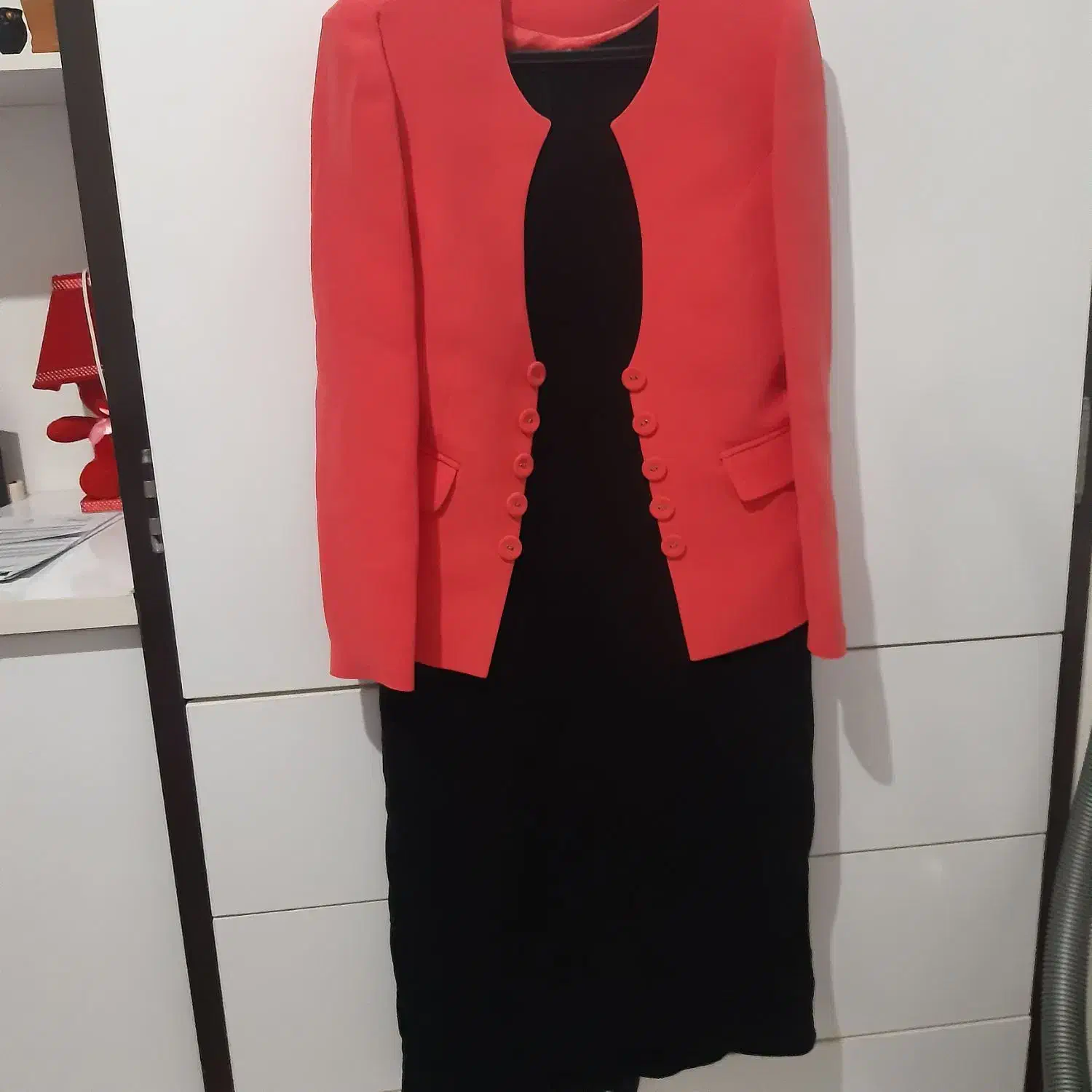 لباس نو|لباس|قیدار, |دیوار