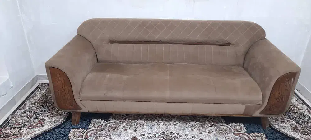 مبل ۷نفره راحتی|مبلمان خانگی و میز عسلی|گلپایگان, |دیوار