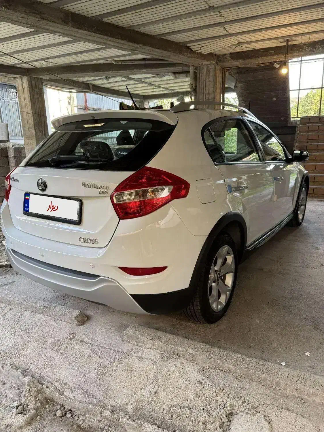 برلیانس کراس ۹۸ صفر|خودرو سواری و وانت|نوشهر, |دیوار