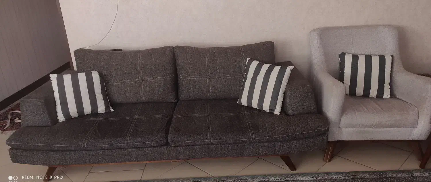 مبل هشت نفره|مبلمان خانگی و میز عسلی|صدرا-فارس, فاز ۱|دیوار