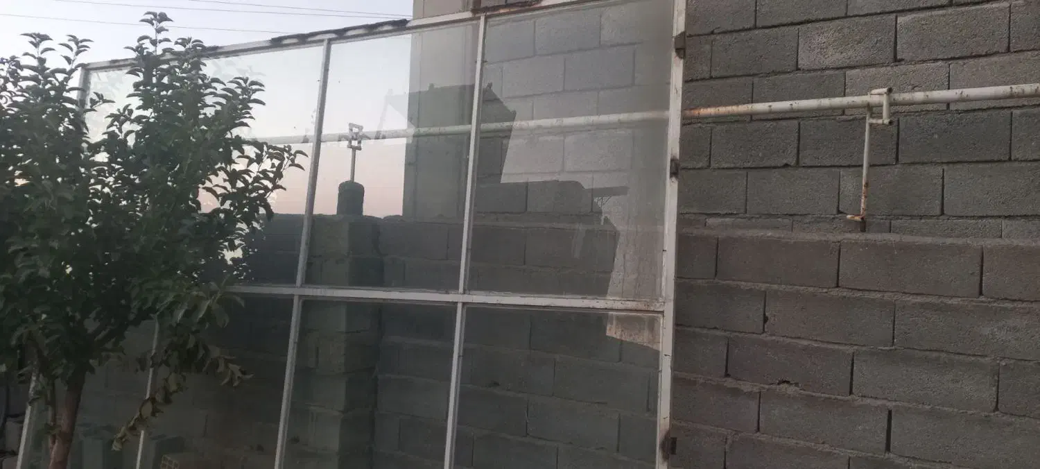 شیشه ثابت سالم|مصالح و تجهیزات ساختمان|کامیاران, |دیوار