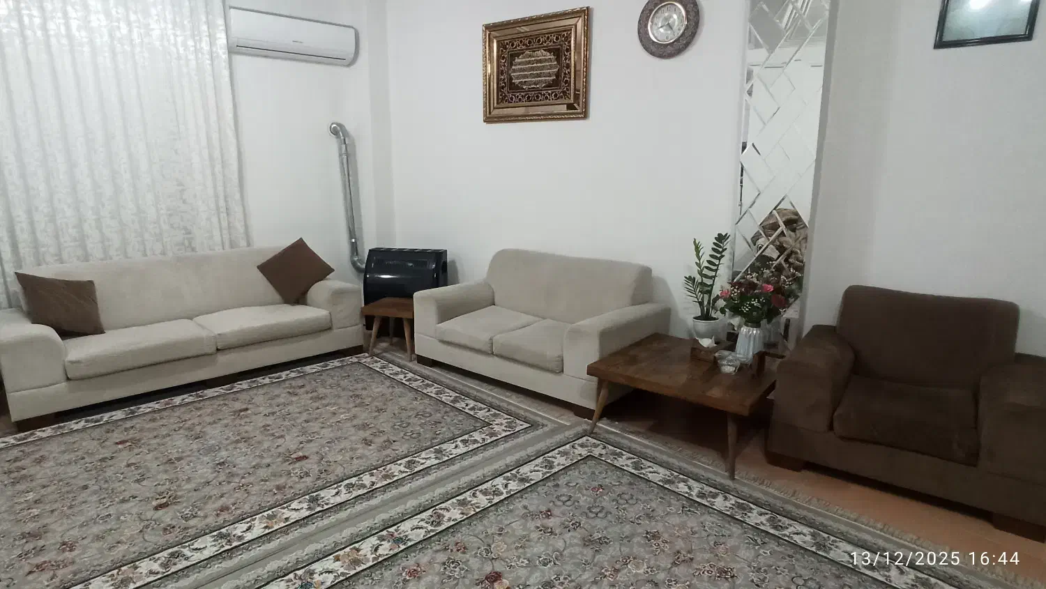 مبل  ۷نفره|مبلمان خانگی و میز عسلی|صومعه‌سرا, |دیوار