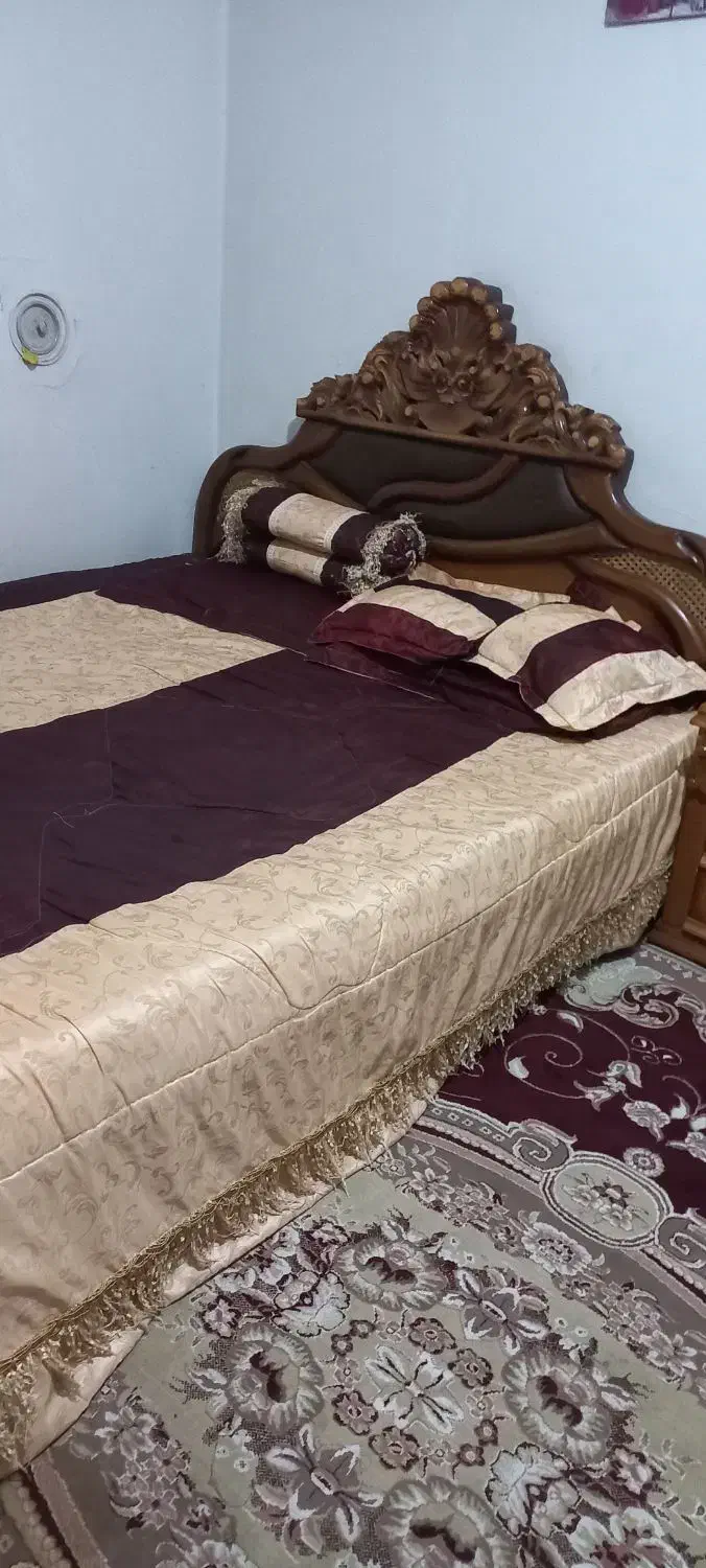 سرویس خواب دونفره کامل با میز آرایش و پاتختی|تخت و سرویس خواب|شیراز, پودنک|دیوار