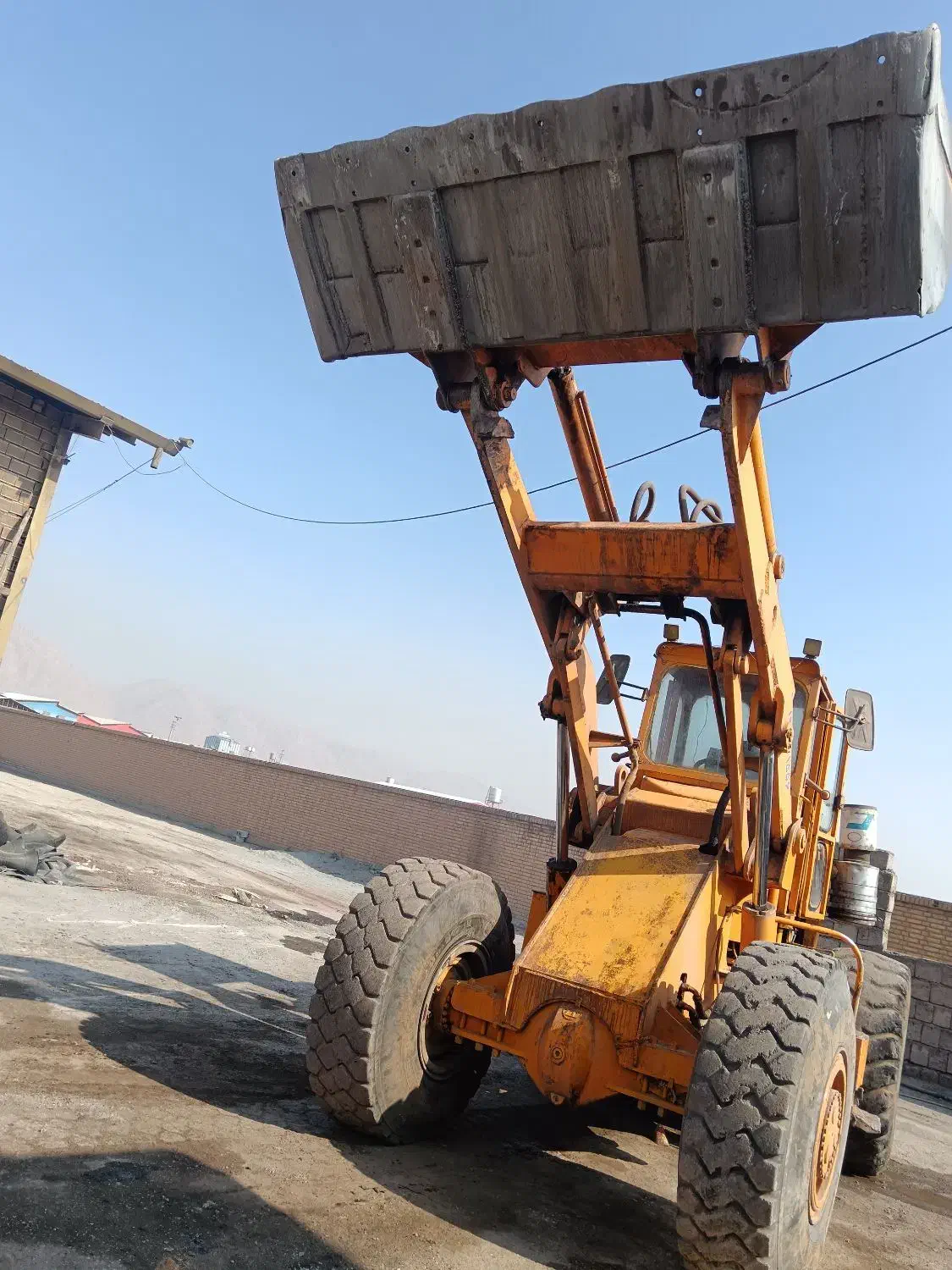 لودر کار|خدمات حمل و نقل|نجف‌آباد, شهرک صنعتی نجف آباد|دیوار