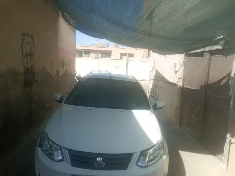 ماشین ساینا|خودرو سواری و وانت|زرند, |دیوار