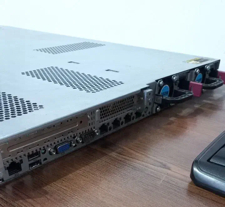 سرور hp dl360 g8|مودم و تجهیزات شبکه|مشهد, انقلاب|دیوار