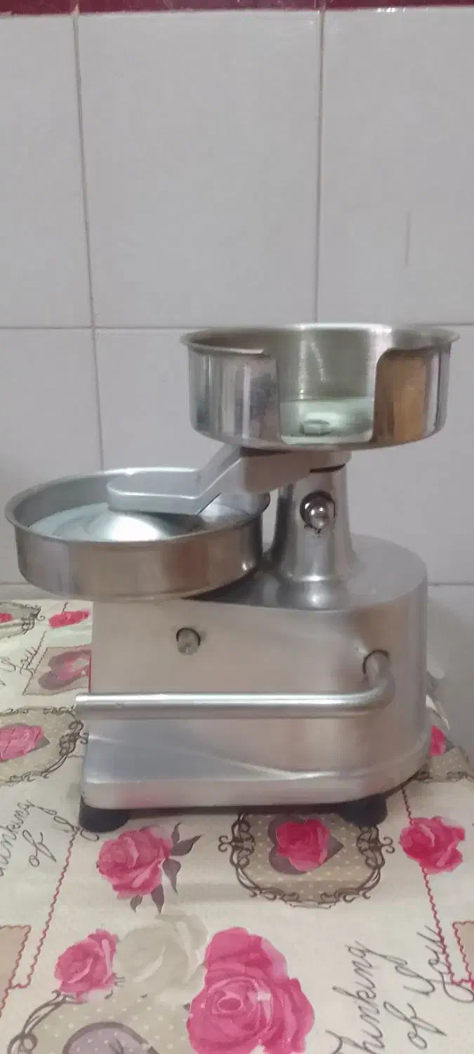 همبرگر زن دیاموند|کافی‌شاپ و رستوران|شیراز, جوادیه|دیوار