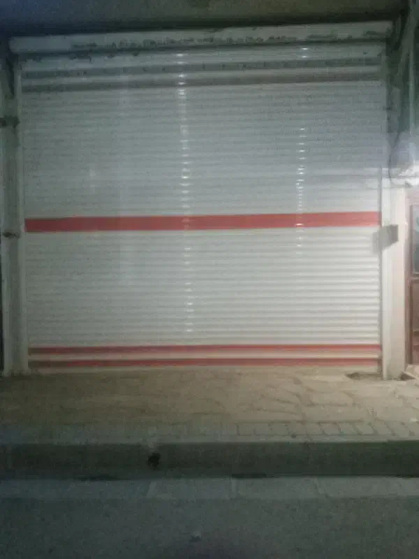 یک مغازه به اجاره داده میشود|اجارهٔ مغازه و غرفه|دهگلان, |دیوار