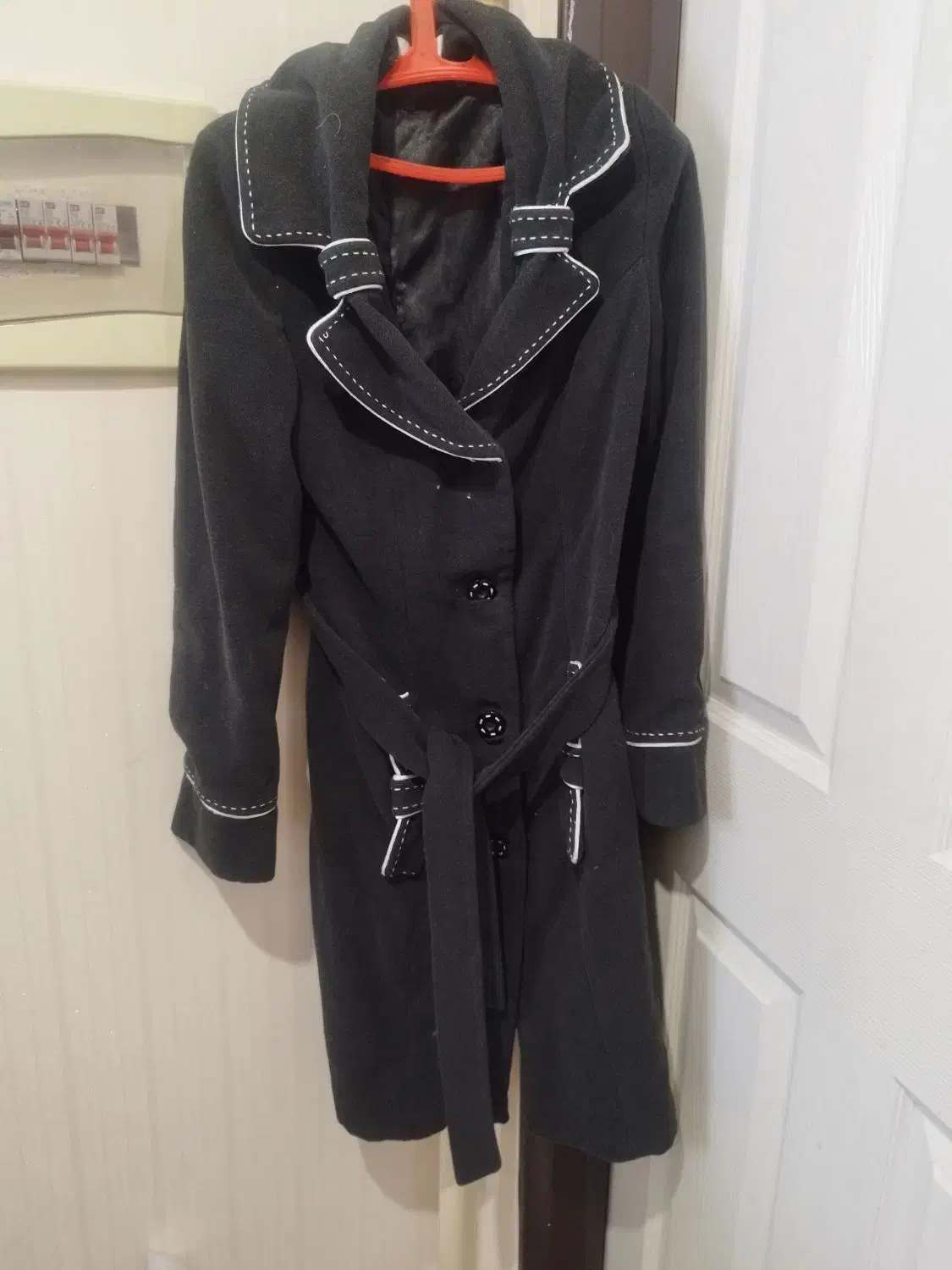 دو نوع پالتو|لباس|سهند, |دیوار