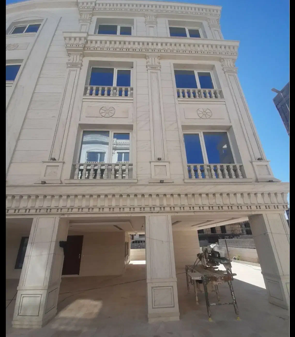 استاد کار سرامیک|خدمات پیشه و مهارت|برازجان, |دیوار